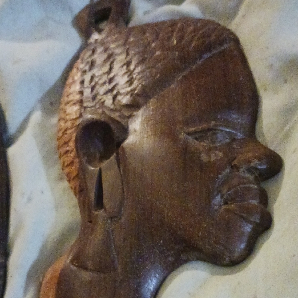 Vintage Carved Wooden Wall Art Decor Set - Picture 3 of 6